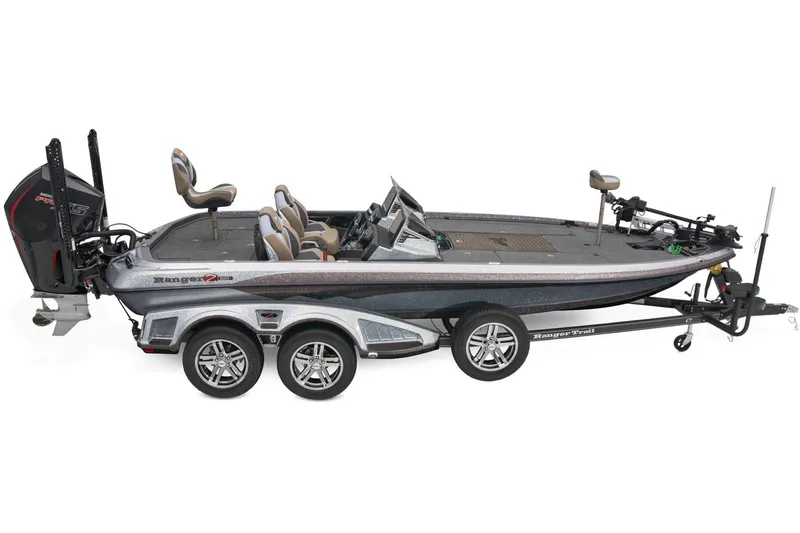 Slide: The Image of Ranger Z521R 2025 - 7