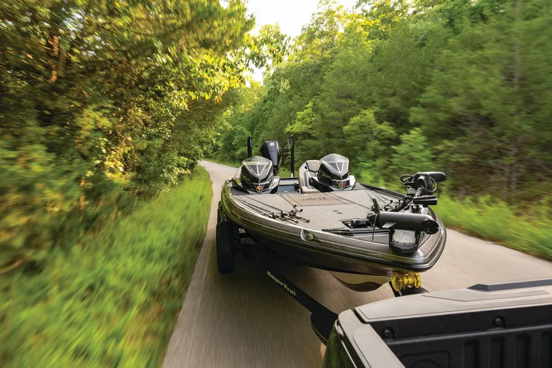 Slide: The Image of Ranger Z521R 2025 - 99