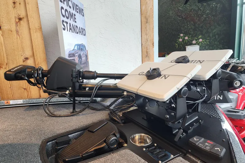 Slide: The Image of 2025 Ranger Z521R Cup-Equipped boat with Garmin electronics and trolling motor. - 4