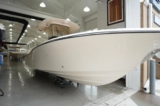 Slide: The Image of Grady-White 281 CE 2025 - 12