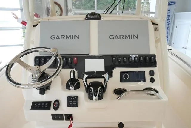 Slide: The Image of Grady-White 281 CE 2025 - 20