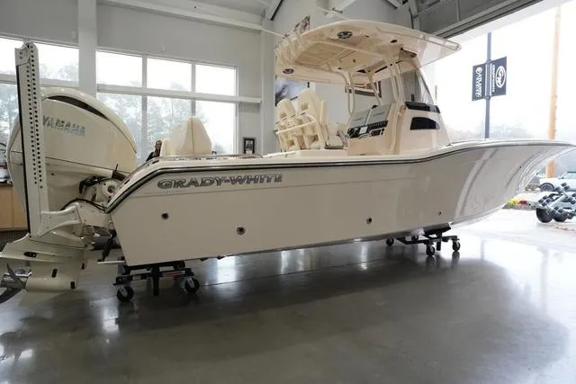 Slide: The Image of Grady-White 281 CE 2025 - 9