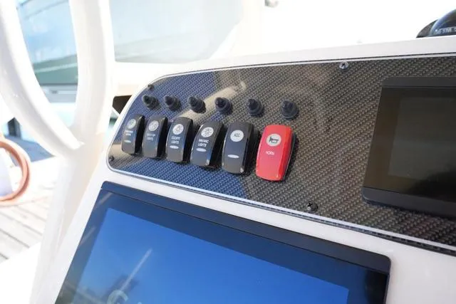 Slide: The Image of Grady-White 231 CE 2025 - 28