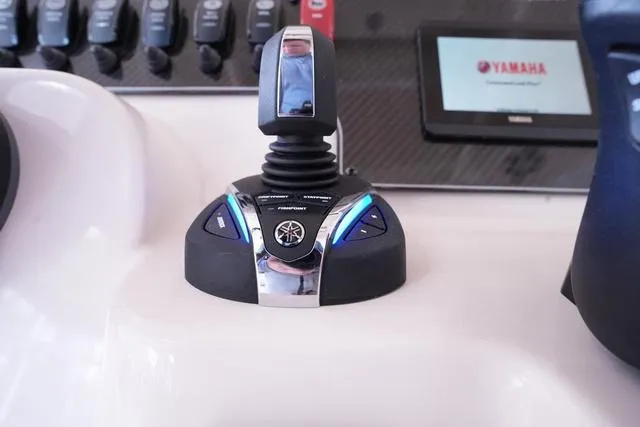 Slide: The Image of Grady-White 281 CE 2025 - 13