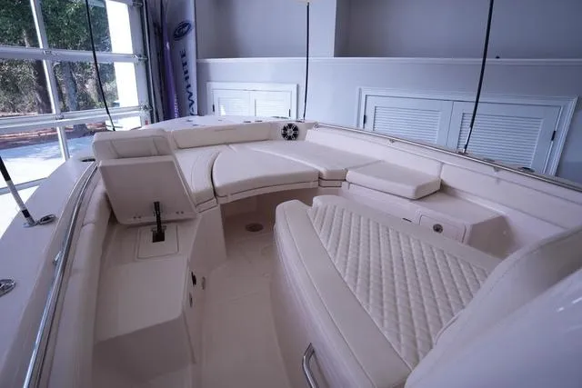 Slide: The Image of Grady-White 281 CE 2025 - 24