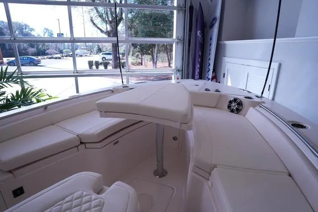 Slide: The Image of Grady-White 281 CE 2025 - 31