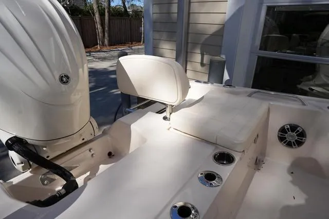 Slide: The Image of Grady-White 231 CE 2025 - 5