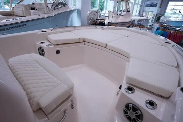 Slide: The Image of Grady-White 231 CE 2025 - 17