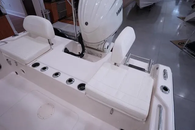 Slide: The Image of Grady-White 231 CE 2025 - 5