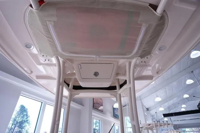 Slide: The Image of Grady-White 251 CE 2025 - 18