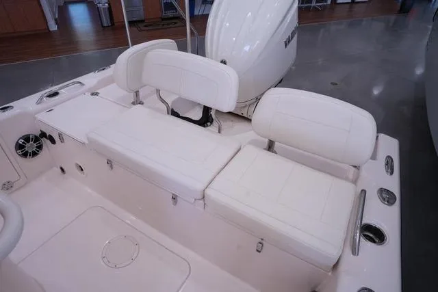 Slide: The Image of Grady-White 251 CE 2025 - 4