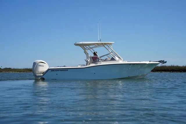 Slide: The Image of Grady-White Freedom 235 2024 - 7