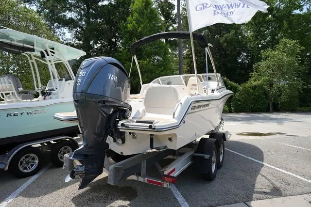 Slide: The Image of Grady-White Freedom 215 2024 - 3