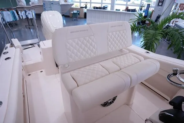 Slide: The Image of Grady-White Fisherman 236 2025 - 15