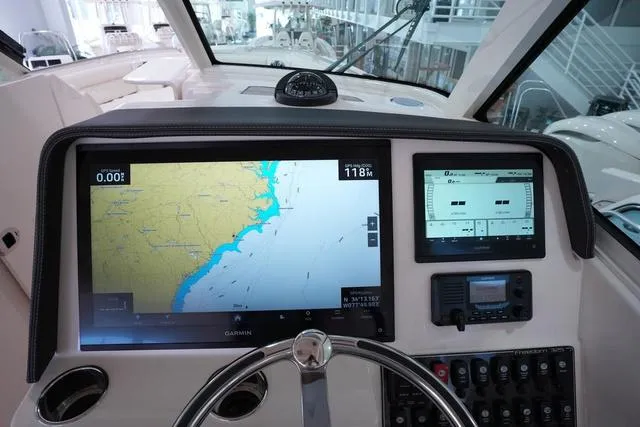 Slide: The Image of Grady-White Freedom 325 2025 - 31