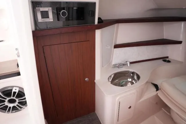 Slide: The Image of Grady-White Freedom 325 2025 - 40