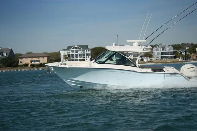 Slide: The Image of Grady-White Freedom 325 2025 - 8