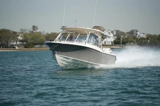 Slide: The Image of Grady-White Freedom 285 2025 - 7