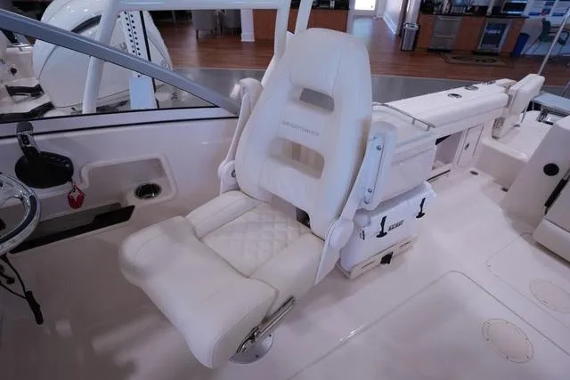 Slide: The Image of Grady-White Freedom 235 2025 - 16