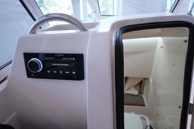 Slide: The Image of Grady-White Freedom 235 2025 - 23