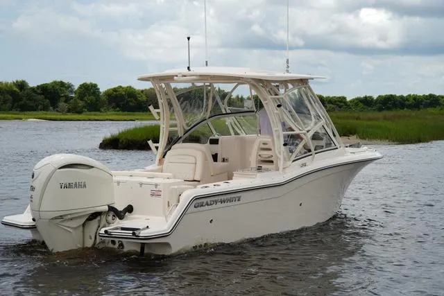 Slide: The Image of Grady-White Freedom 235 2025 - 10