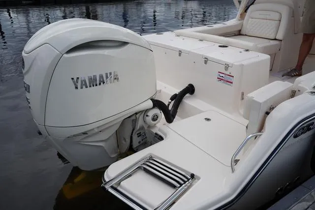 Slide: The Image of Grady-White Freedom 235 2025 - 15