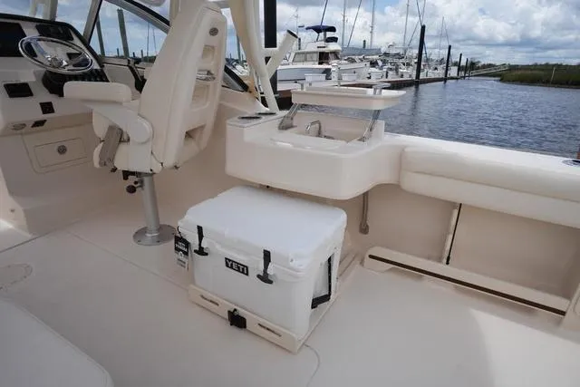 Slide: The Image of Grady-White Freedom 235 2025 - 23