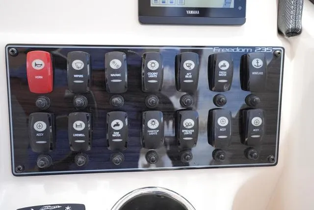 Slide: The Image of Grady-White Freedom 235 2025 - 30