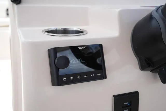 Slide: The Image of Grady-White Freedom 235 2025 - 31