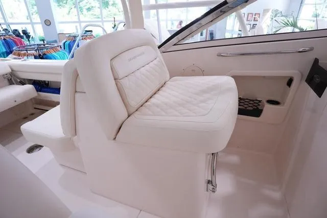 Slide: The Image of Grady-White Freedom 275 2025 - 11