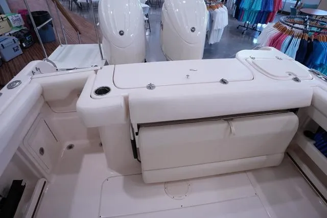 Slide: The Image of Grady-White Freedom 275 2025 - 5