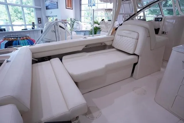 Slide: The Image of Grady-White Freedom 275 2025 - 8