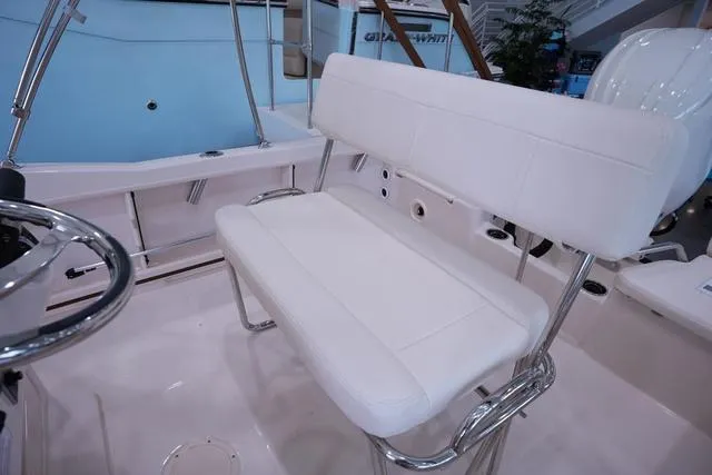 Slide: The Image of Grady-White Fisherman 180 2025 - 5