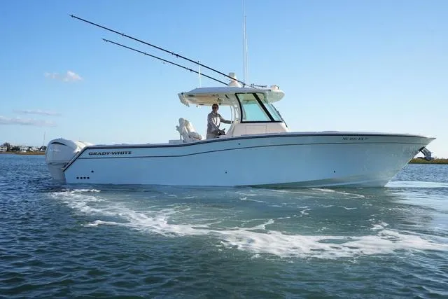 Slide: The Image of Grady-White Canyon 336 2022 - 17