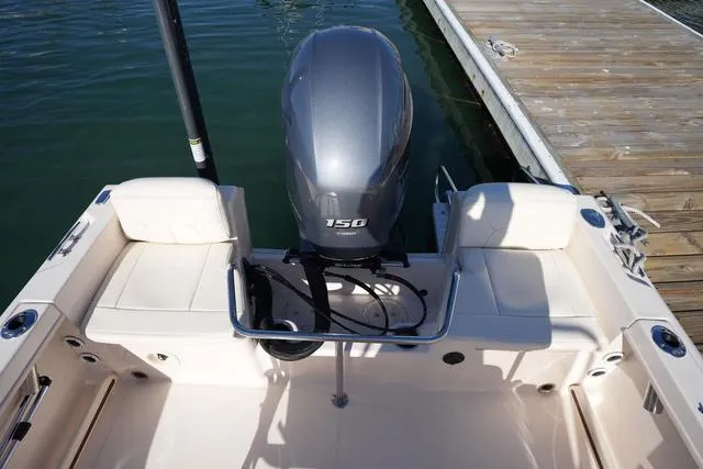 Slide: The Image of Grady-White Fisherman 180 2023 - 13