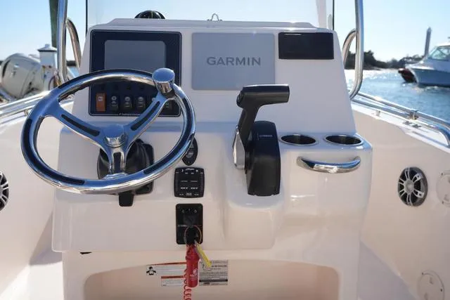 Slide: The Image of Grady-White Fisherman 180 2023 - 17