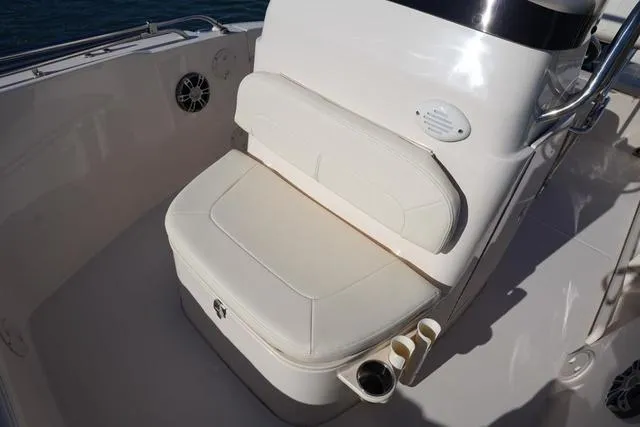 Slide: The Image of Grady-White Fisherman 180 2023 - 24