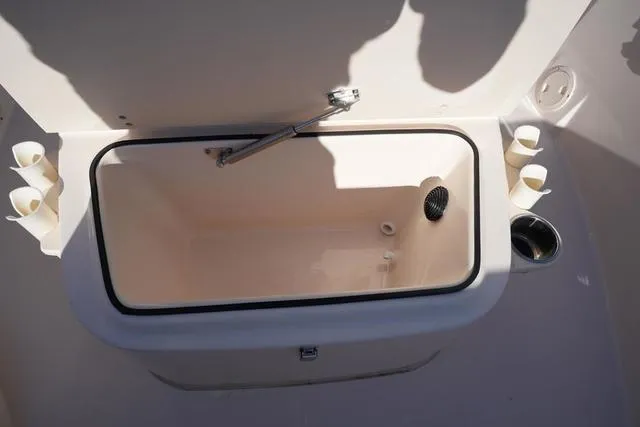 Slide: The Image of Grady-White Fisherman 180 2023 - 25