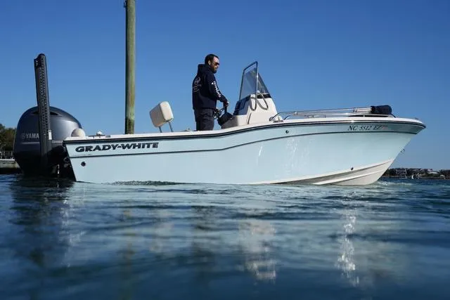 Slide: The Image of Grady-White Fisherman 180 2023 - 4