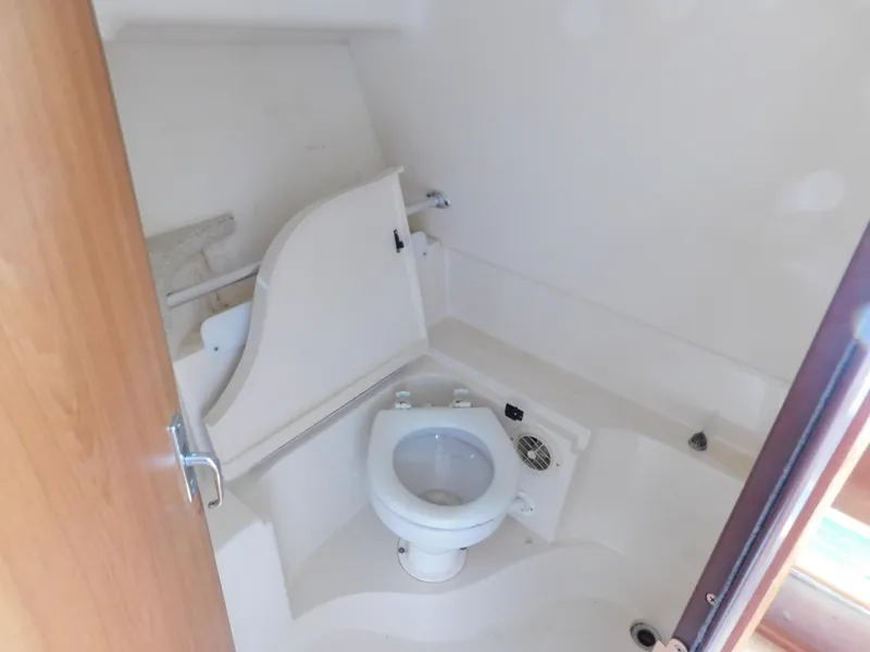 Slide: The Image of Mainship Pilot 30 1999 - 56