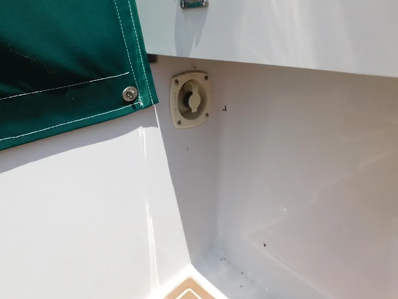 Slide: The Image of Mainship Pilot 30 1999 - 62