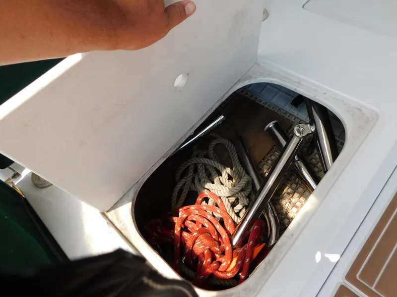 Slide: The Image of Mainship Pilot 30 1999 - 65