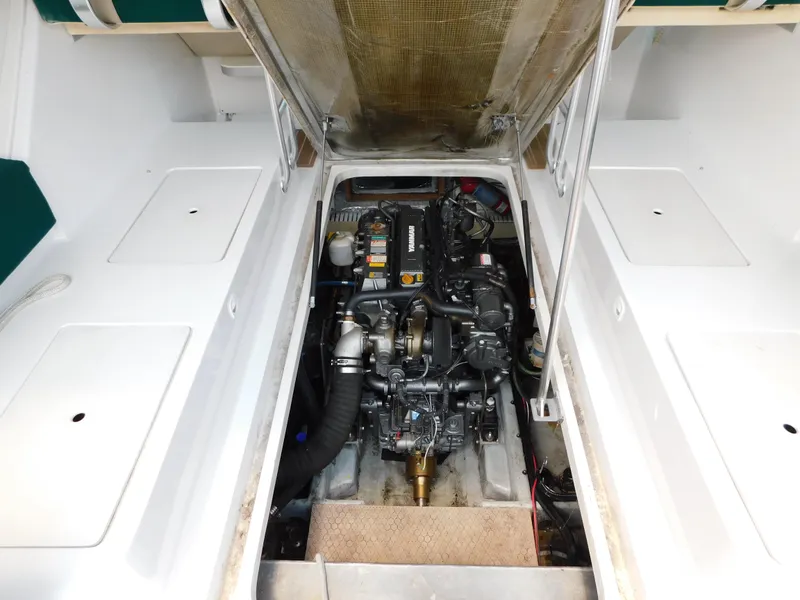 Slide: The Image of Mainship Pilot 30 1999 - 67