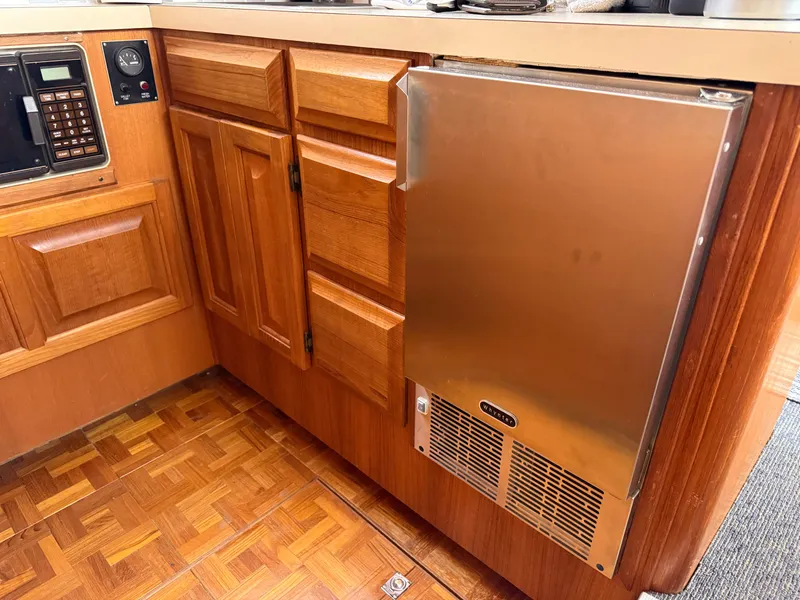 Slide: The Image of Viking 35 Convertible 1989 - 12