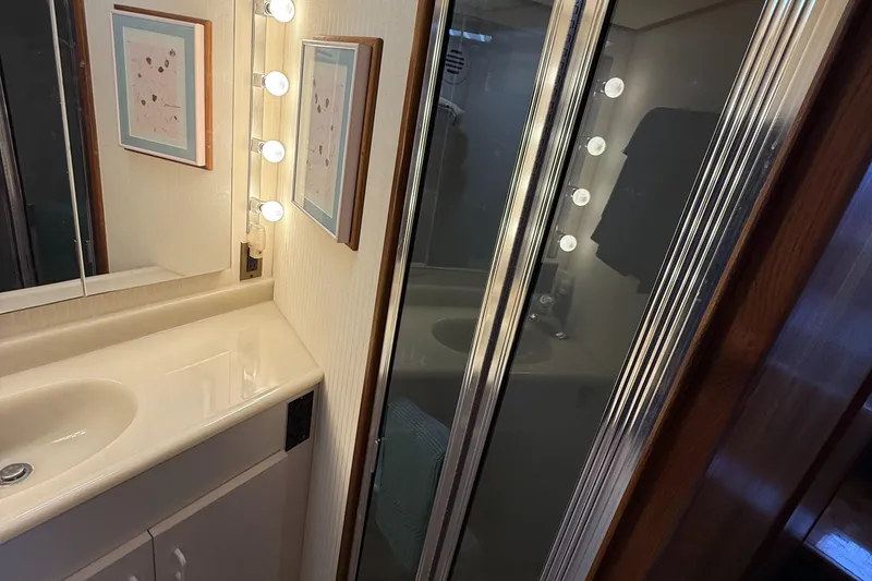 Slide: The Image of Viking 35 Convertible 1989 - 20