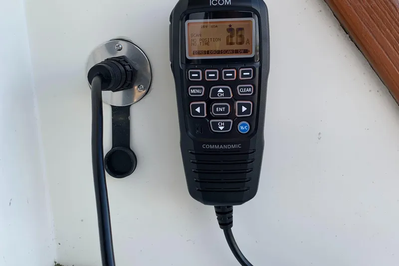 Slide: The Image of Viking 35 Convertible 1989 - 27