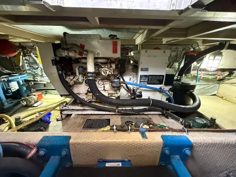 Slide: The Image of Viking 35 Convertible 1989 - 30