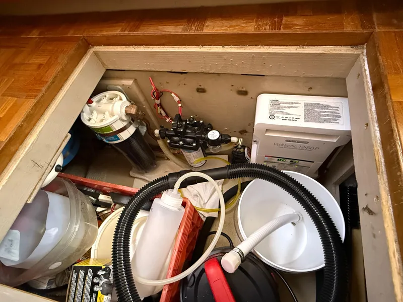 Slide: The Image of Viking 35 Convertible 1989 - 35