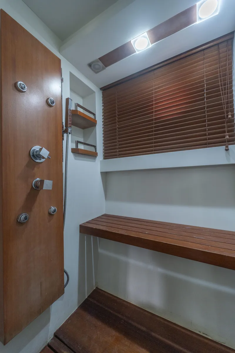 Slide: The Image of Azimut 75 2008 - 108