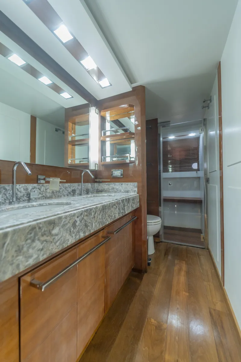 Slide: The Image of Azimut 75 2008 - 72